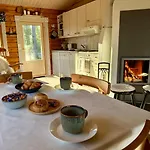 Kantolammen Moekki 66m2,puusauna Ja Palju-extra * Kuusamo