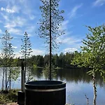 Kantolammen Moekki 66m2,puusauna Ja Palju-extra Chalet